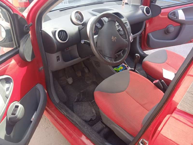 peugeot 107 del año 2008