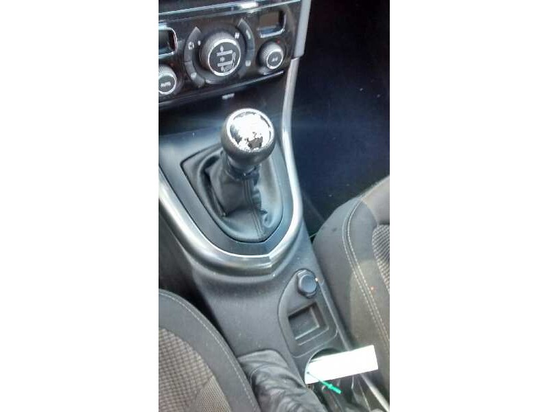 peugeot 308 del año 2013