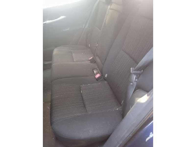 toyota auris del año 2007