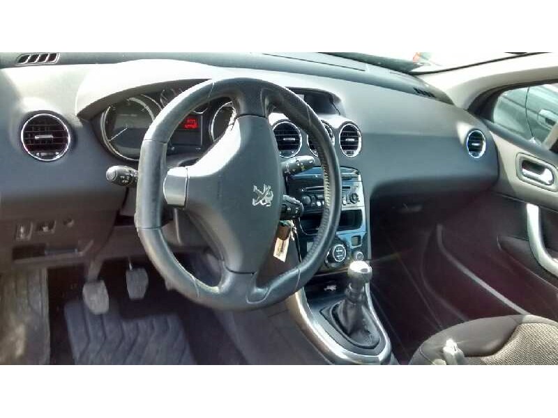 peugeot 308 del año 2013