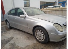 mercedes-benz clase e (w211) berlina del año 2005
