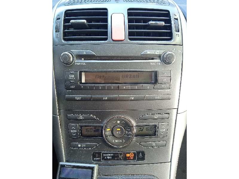 toyota auris del año 2007