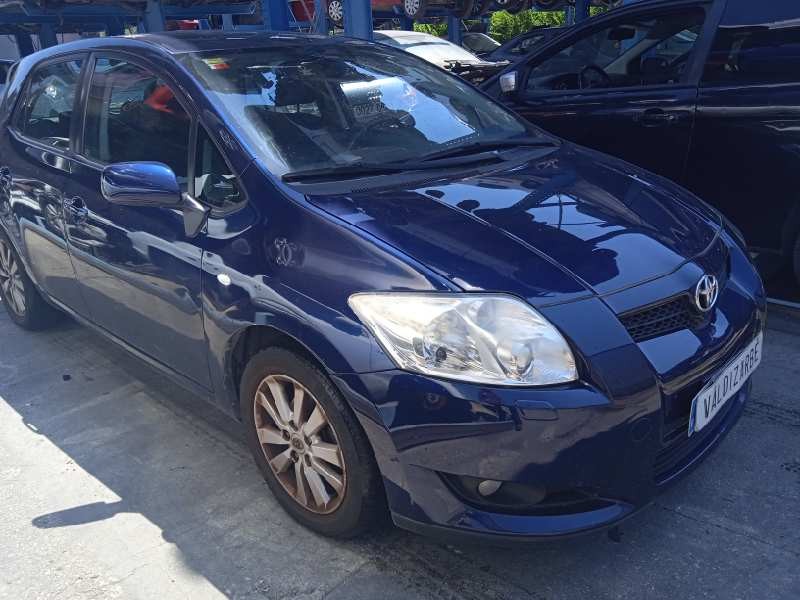 toyota auris del año 2007