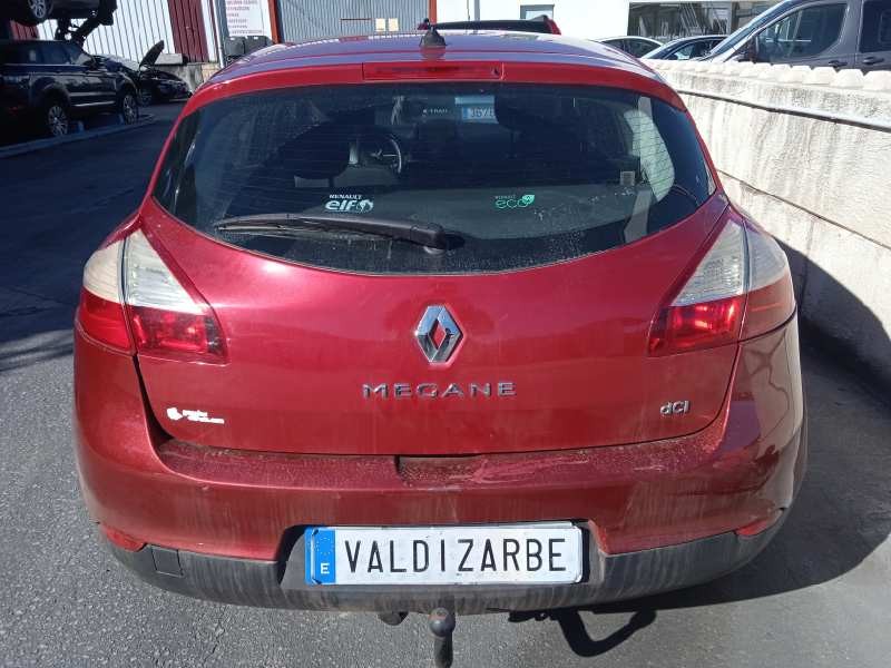 renault megane iii berlina 5 p del año 2010