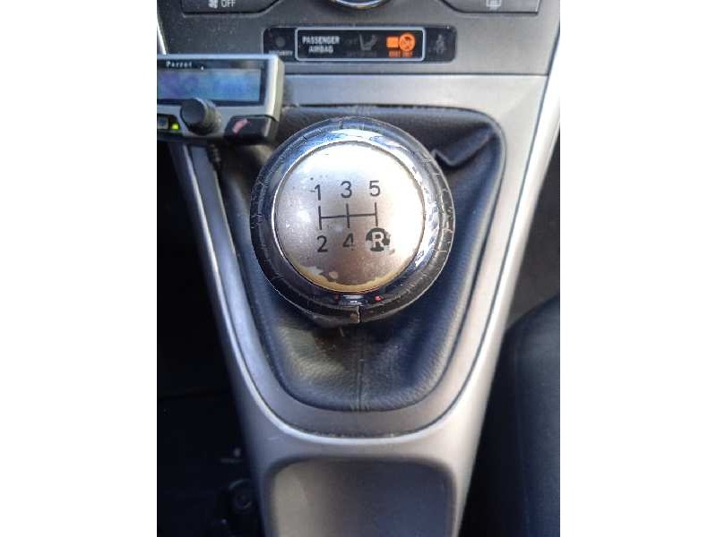 toyota auris del año 2007