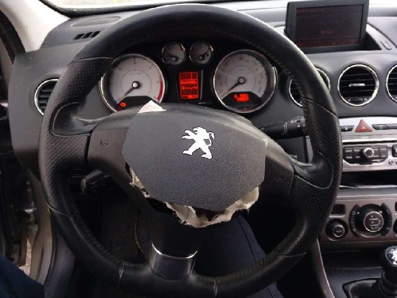 peugeot 308 del año 2011