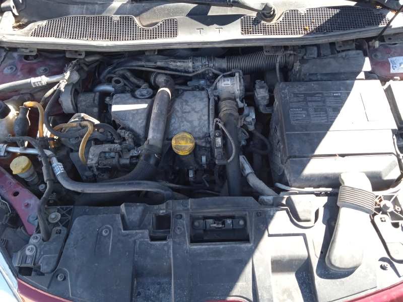 renault megane iii berlina 5 p del año 2010