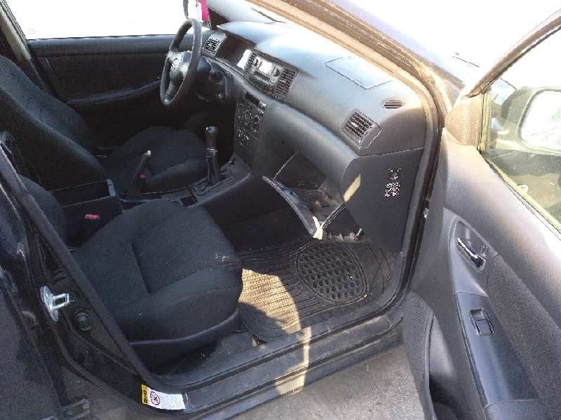 toyota corolla (e12) del año 2005