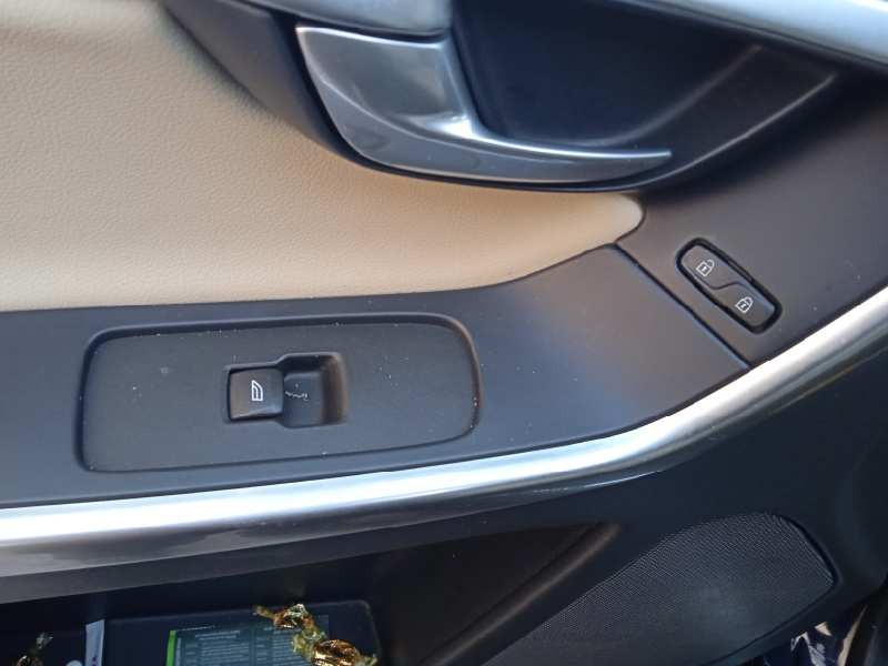 volvo xc60 del año 2017