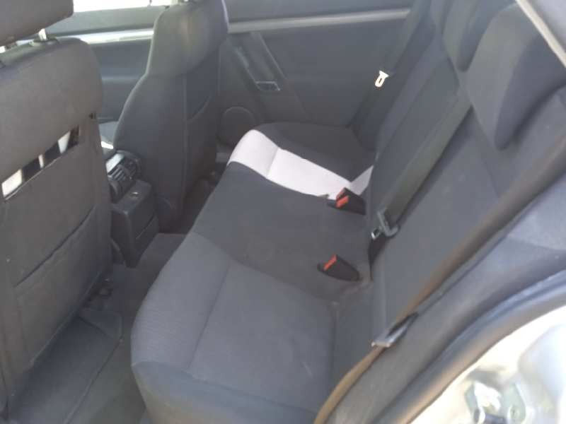 opel vectra c berlina del año 2006