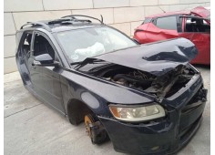 volvo v50 familiar del año 2011