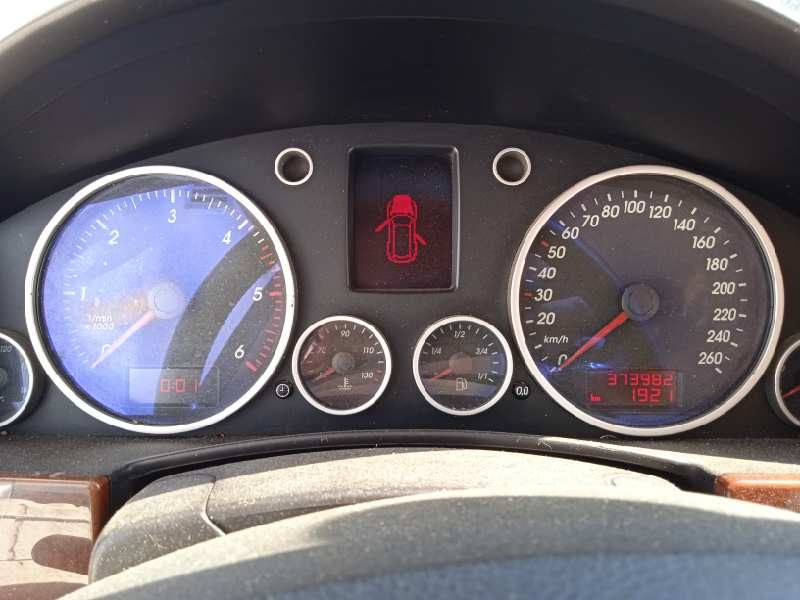 volkswagen touareg (7la) del año 2004