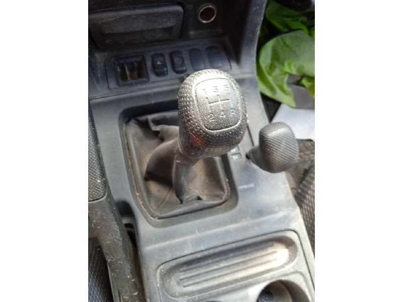 mitsubishi montero (v60/v70) del año 2003