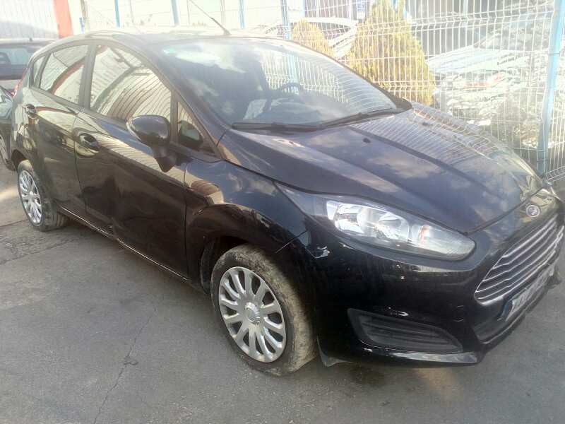 ford fiesta (ccn) del año 2013