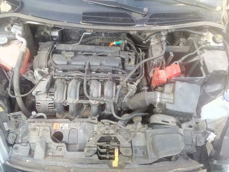 ford fiesta (ccn) del año 2013