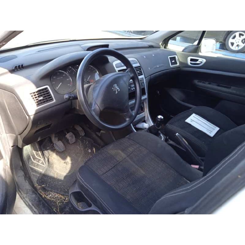 peugeot 307 berlina (s2) del año 2007