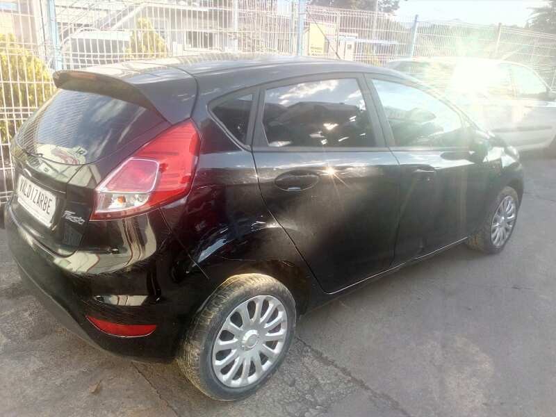 ford fiesta (ccn) del año 2013