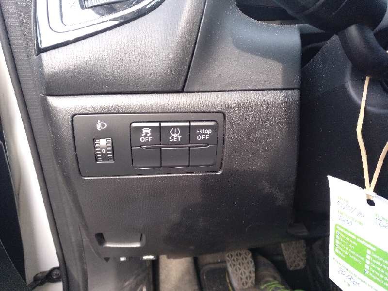 mazda 3 lim. () del año 2014