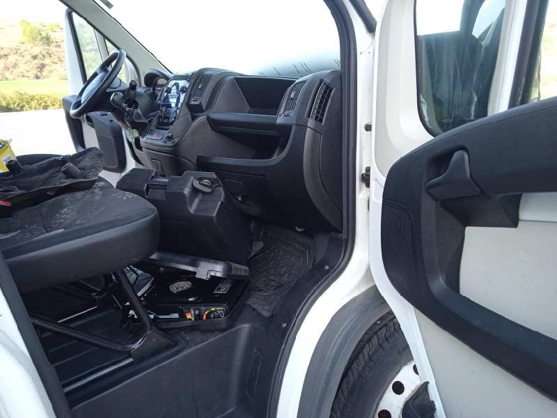 peugeot boxer camión del año 2017