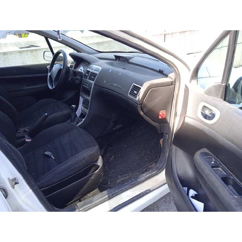 peugeot 307 berlina (s2) del año 2007