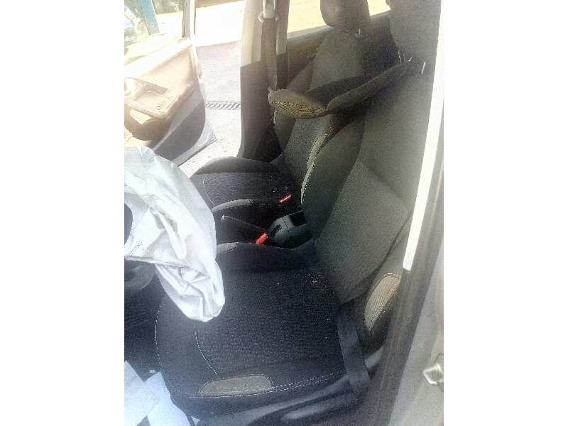 peugeot 208 del año 2016