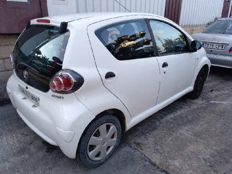 toyota aygo (kgb/wnb) del año 2011