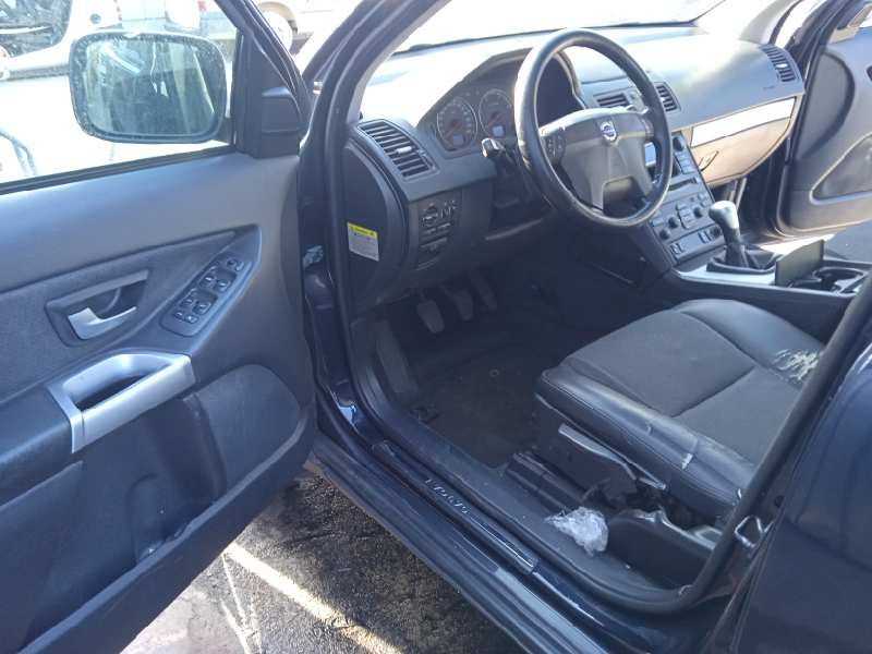 volvo xc90 del año 2004