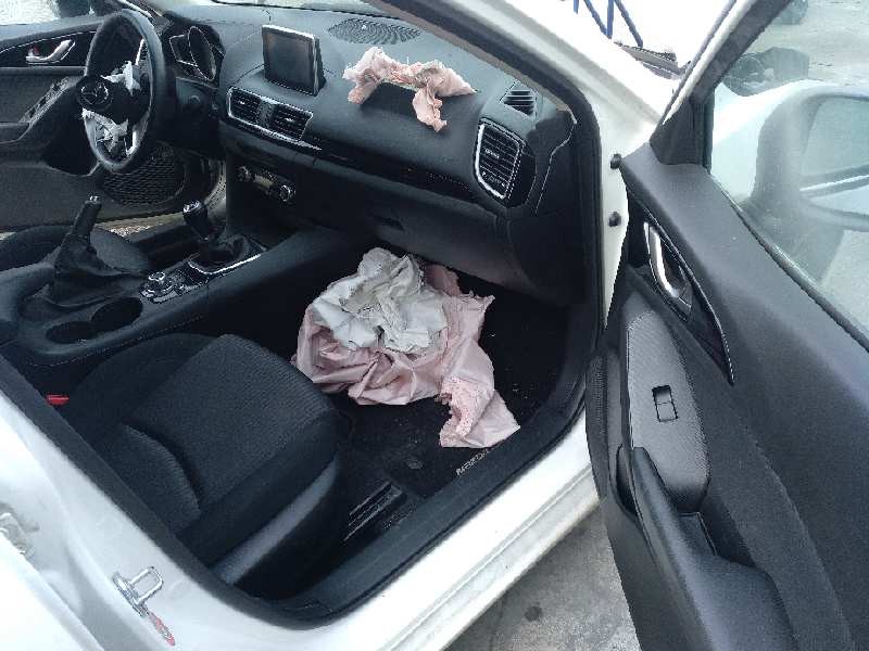 mazda 3 lim. () del año 2014