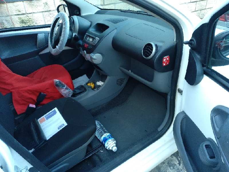 toyota aygo (kgb/wnb) del año 2011