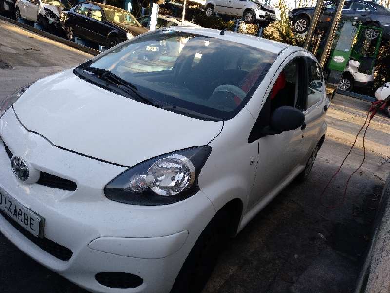 toyota aygo (kgb/wnb) del año 2011