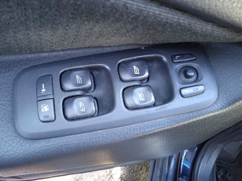 volvo xc90 del año 2004