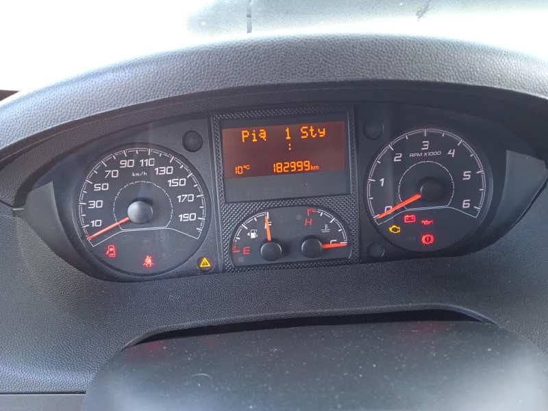 peugeot boxer camión del año 2017