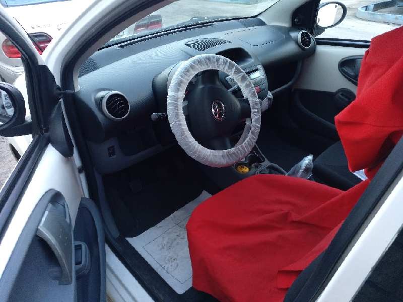 toyota aygo (kgb/wnb) del año 2011