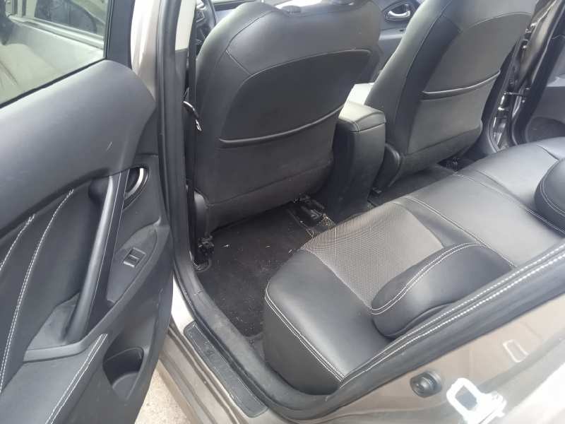 toyota avensis touring sports del año 2016