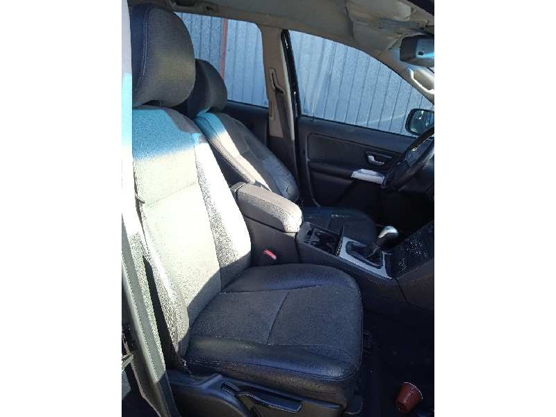 volvo xc90 del año 2004