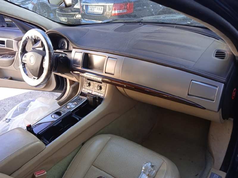 jaguar xf del año 2009