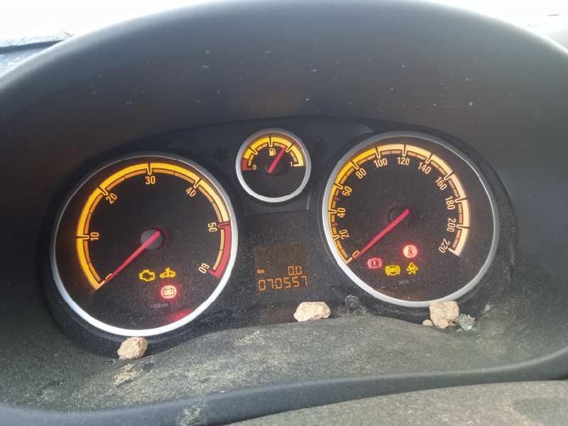 opel corsa d del año 2014