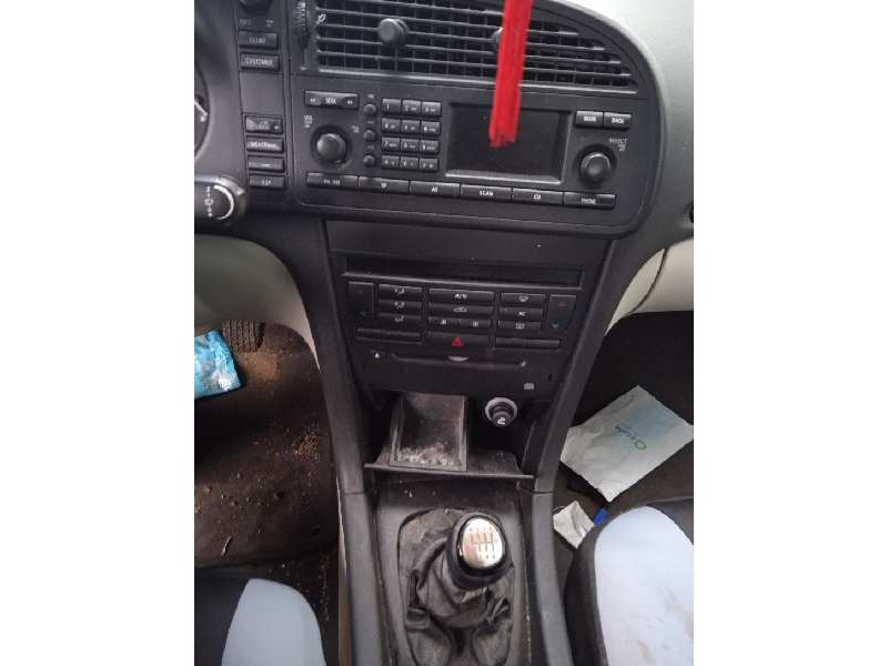 saab 9-3 berlina del año 2006