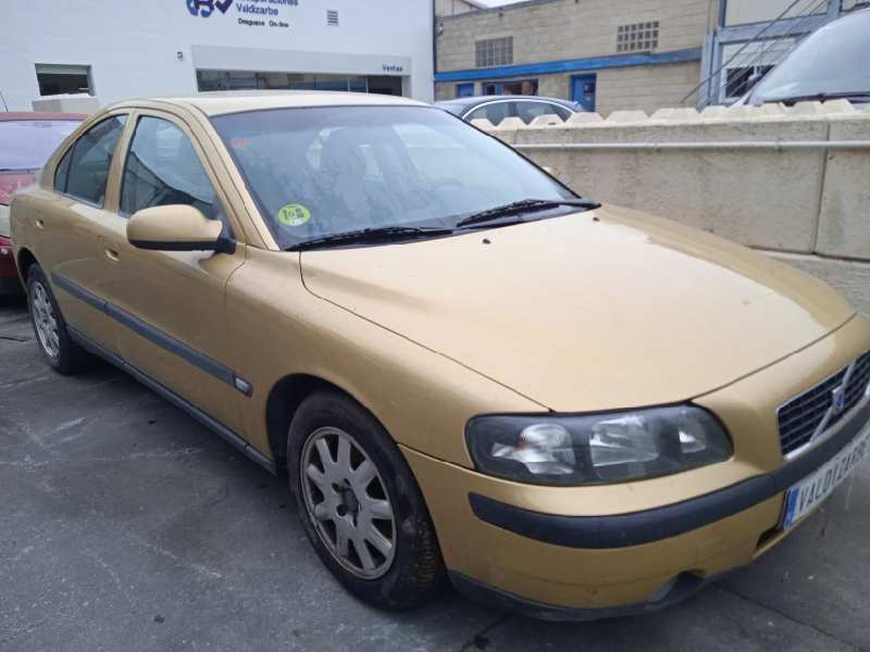 volvo s60 berlina del año 2003