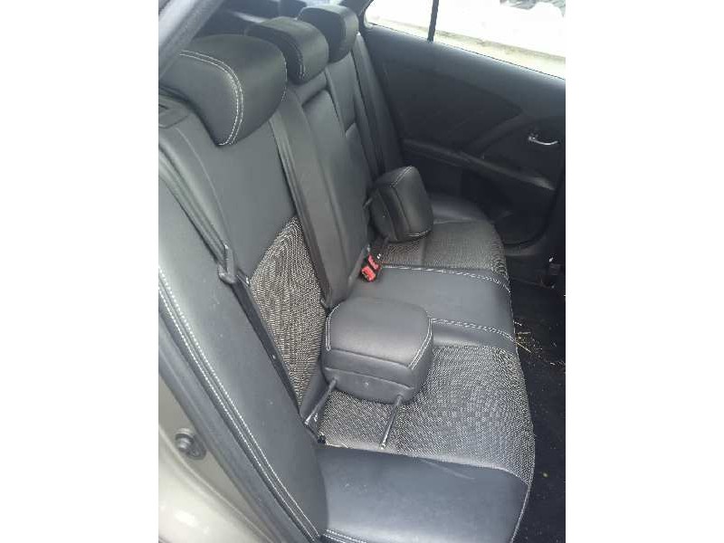 toyota avensis touring sports del año 2016