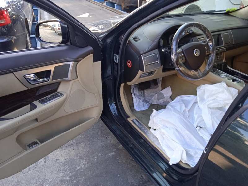 jaguar xf del año 2009