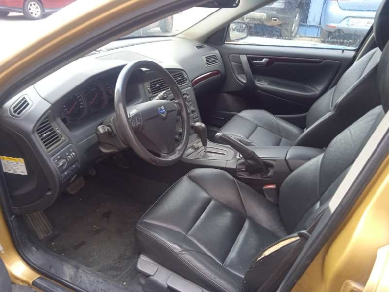 volvo s60 berlina del año 2003