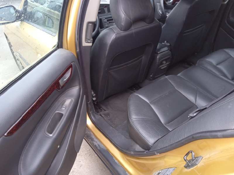 volvo s60 berlina del año 2003