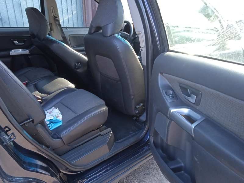 volvo xc90 del año 2004