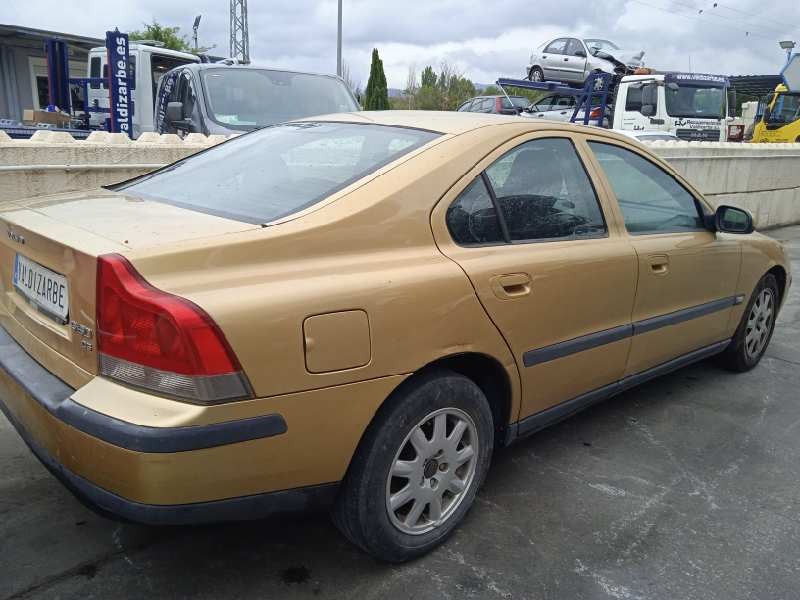 volvo s60 berlina del año 2003