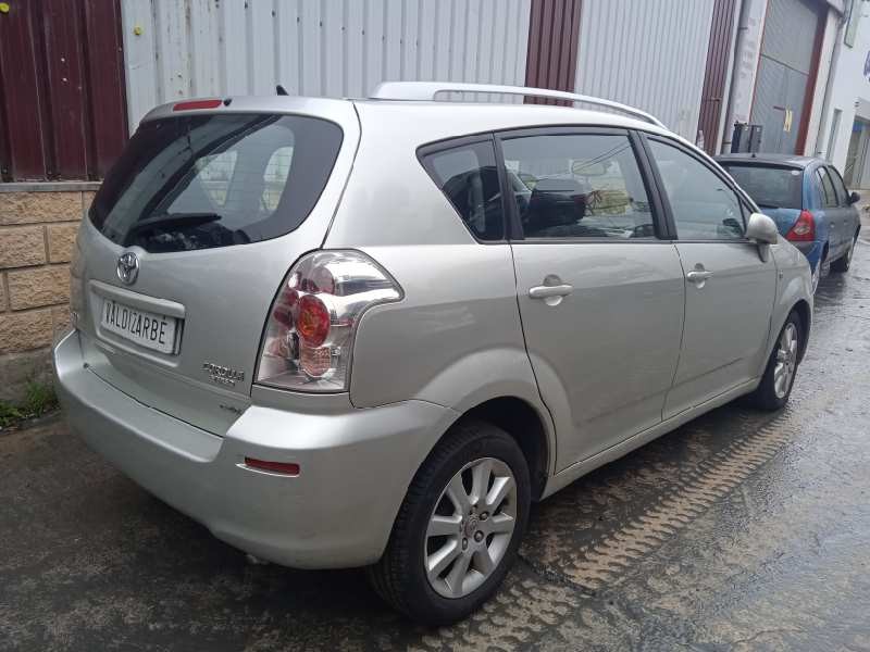 toyota corolla verso (r1) del año 2006