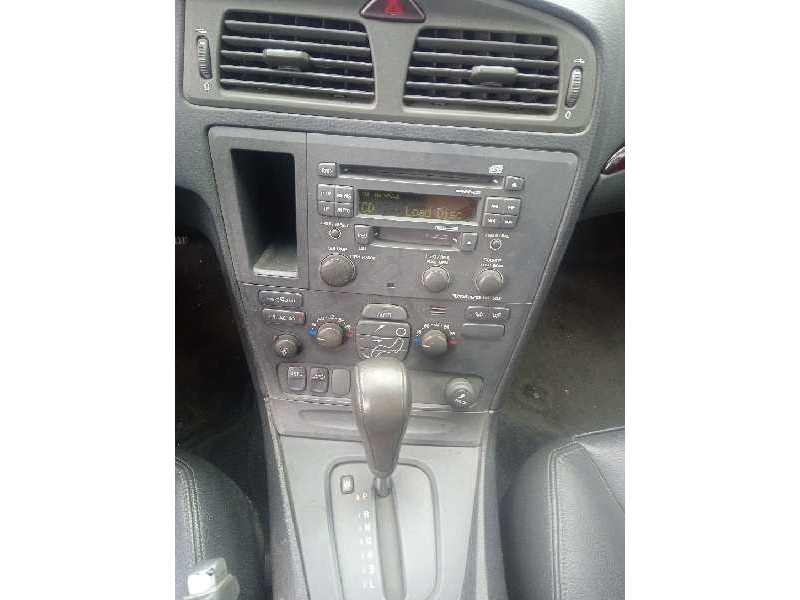 volvo s60 berlina del año 2003