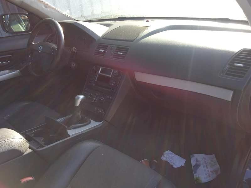 volvo xc90 del año 2004