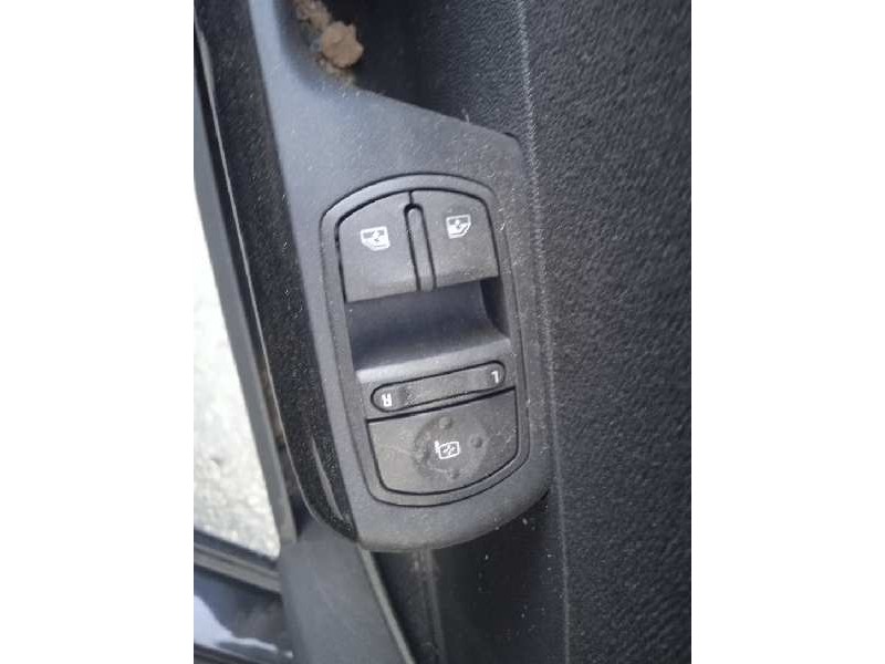 opel corsa d del año 2014