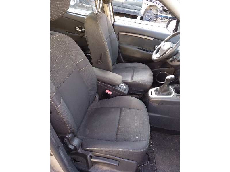 renault scenic iii del año 2010